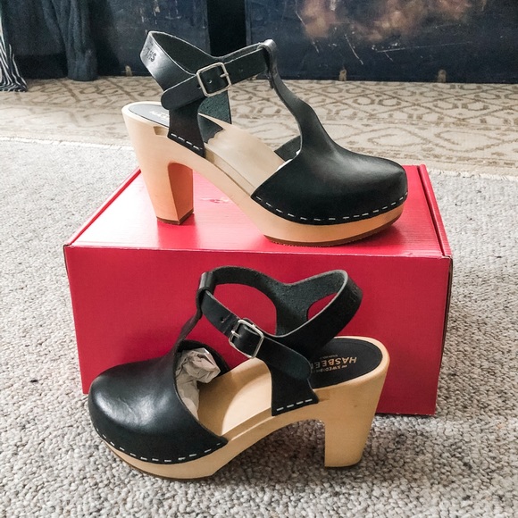 Swedish Hasbeens Shoes - Swedish Hasbeens T-Strap Sky High in Black